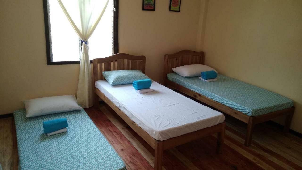 Nelmann'S Nipa Huts Hotell San Vicente  Eksteriør bilde